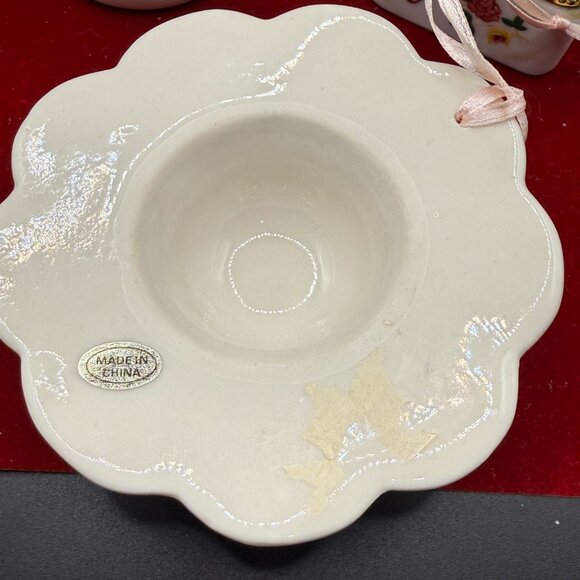 2 trinket boxes and one porcelain hat decor - Picture 6 of 6